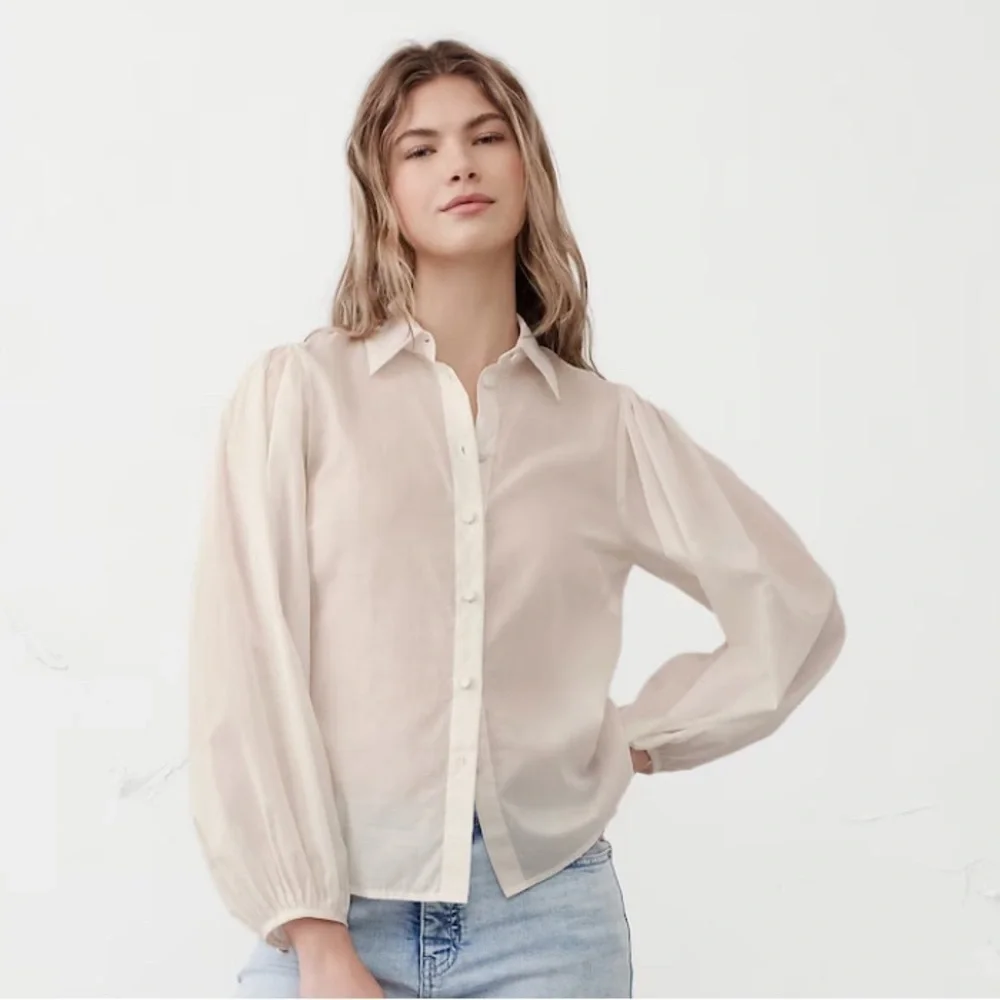 NWT! Banana Republic Snow-Day Puff-Sleeve Shirt - Size Medium ⛰️ 696842